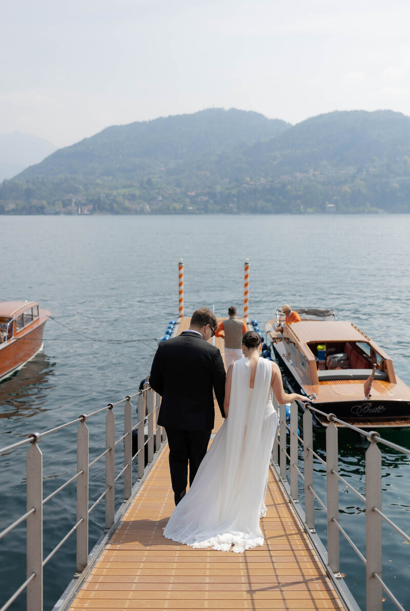 Florida wedding photographer capturing an elopement in Italy