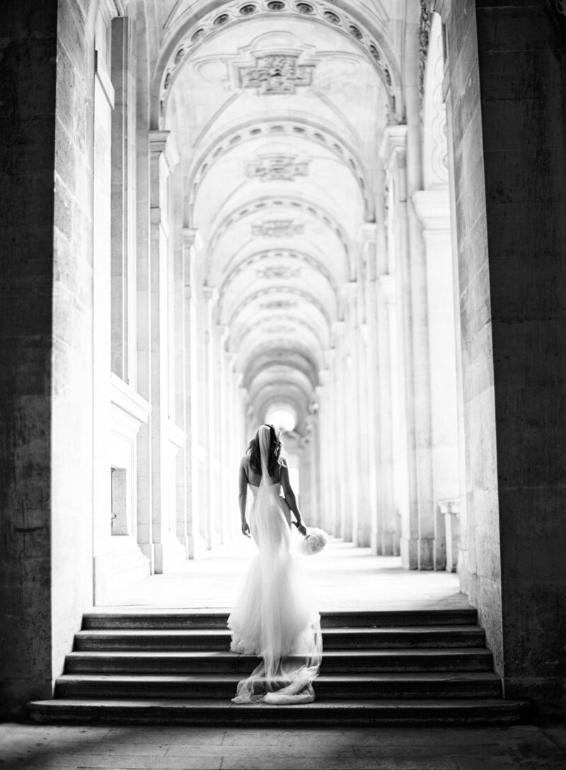 chapelle-expiatoire-luxury-wedding-phototographer-in-paris (50 of 53)