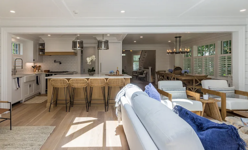 Salty-Havens-Coastal-Home-Design-New-England23