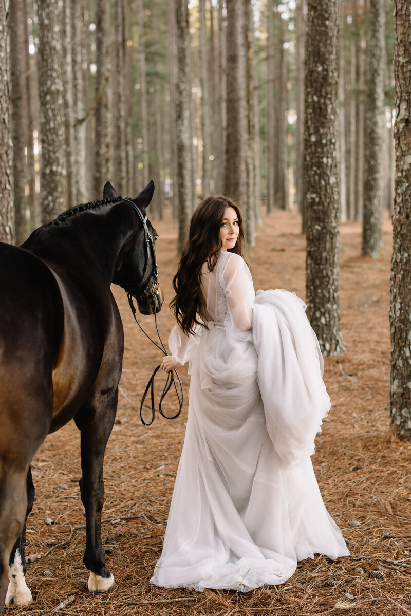 bride with horse EQUINE PHOTOGRAPHER AIKEN SC HORSES EQUESTRIAN AUGUSTA GA PHOTOGRAPHY AIKEN SOUTH CAROLINA EQUESTRIAN PHOTOGRAPHER EQUINE PHOTOGRAPHY aiken south carolina  horse photography