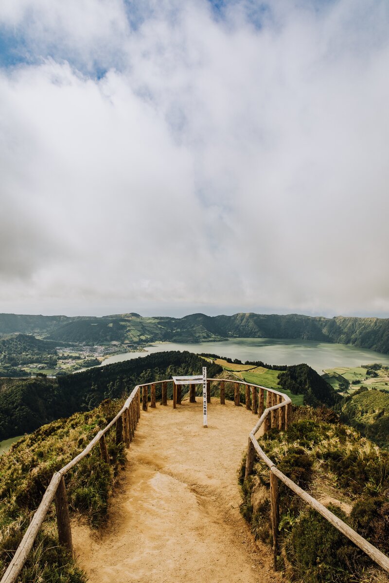 Point de vue sur l'île de Sao Miguel, aux Açores