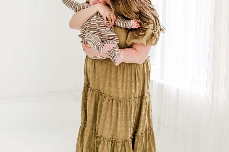 Motherhood-Photography-Tristate-Ohio-Kentucky-Indiana-Motherhood Promo 2023 - Abby-5
