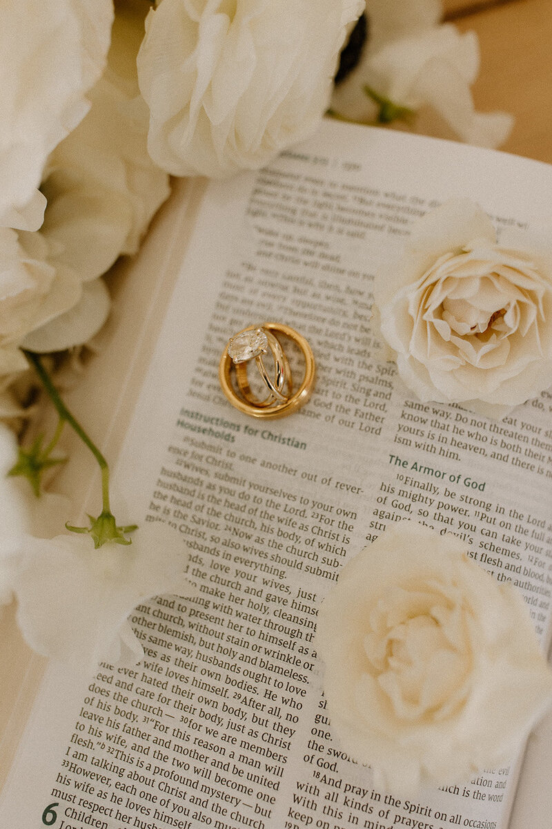 kelsey-kohl-wedding-preview-taylorraephotofilm-8