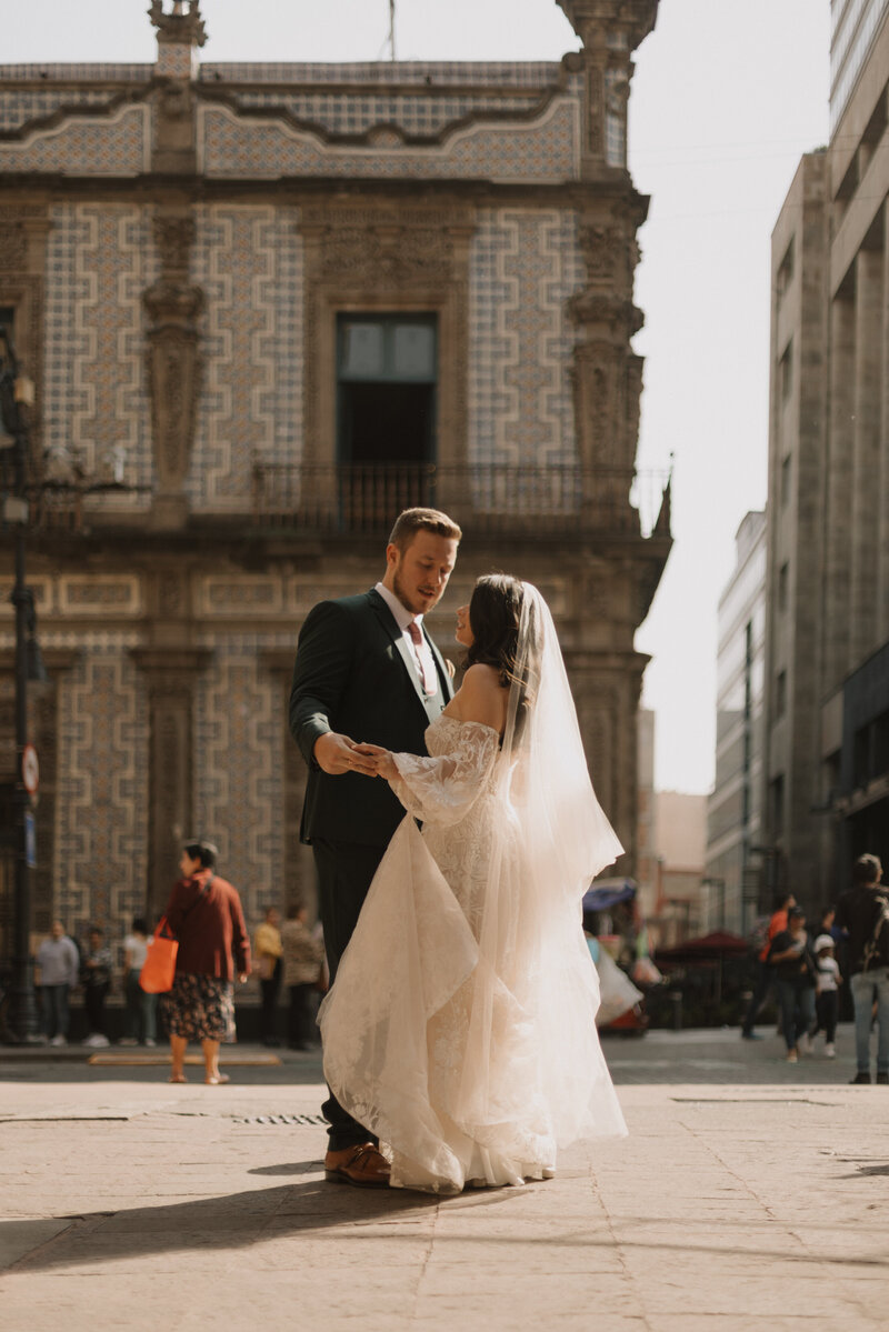 EMILIA & TOM WEDDING- GABY BOLIVAR WEDDINGS-570