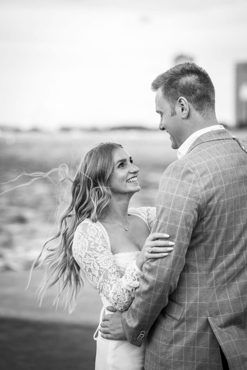 chicago-sailboat-engagement-session (26)