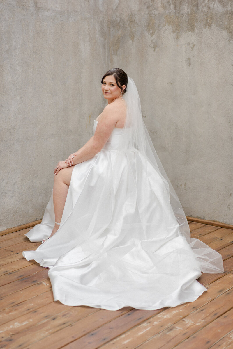 modern-black-and-white-Denver-wedding_0017