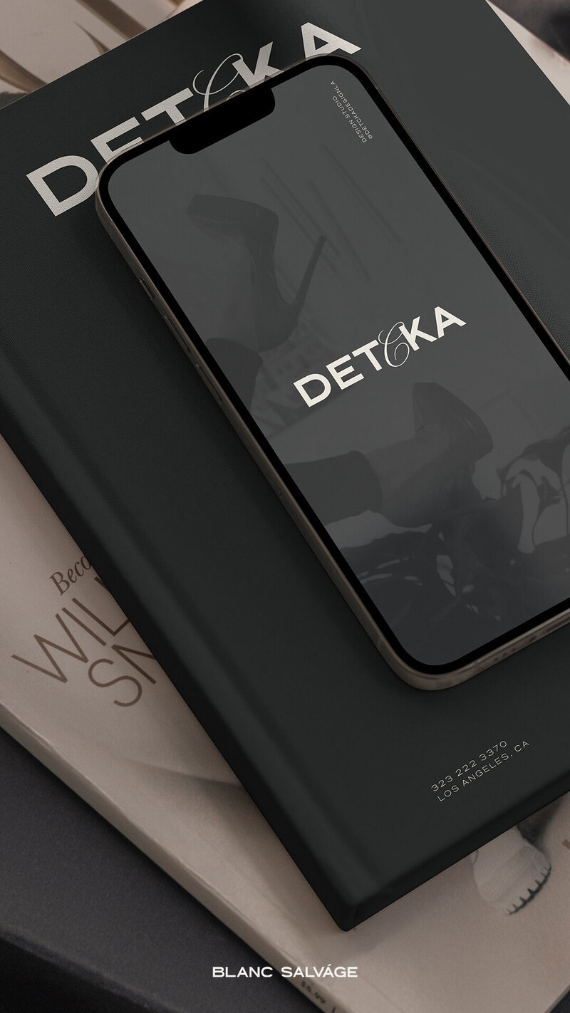 Blanc-Salvage_Detcka-Mock-up-3