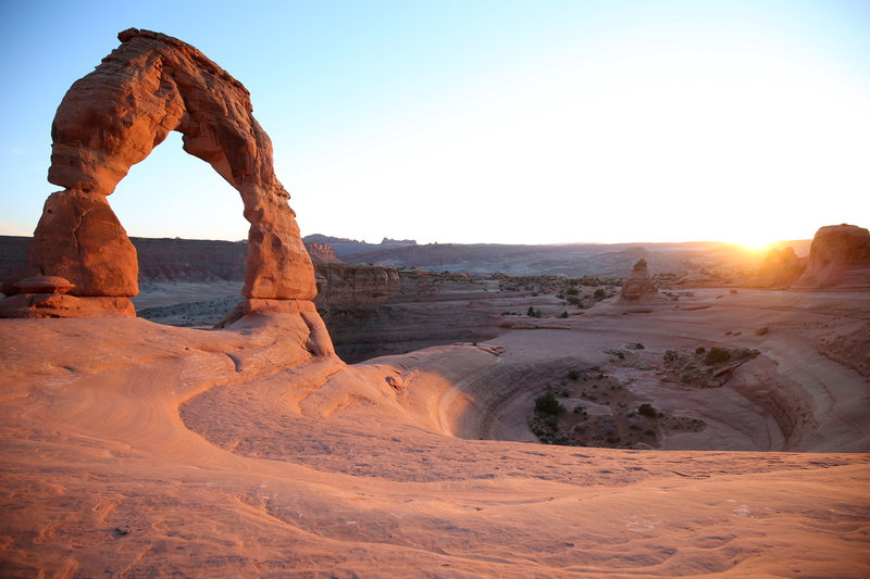 Light Shifter Studios photographs pictures of Arches National Park while on holiday.
