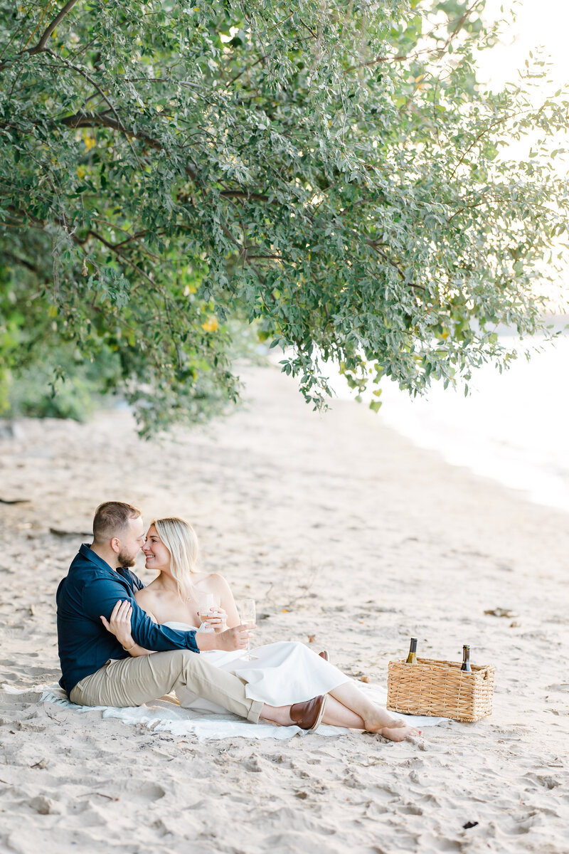kelsee-risler-photographer-new-york-eli-alyssa-beach-engagement14