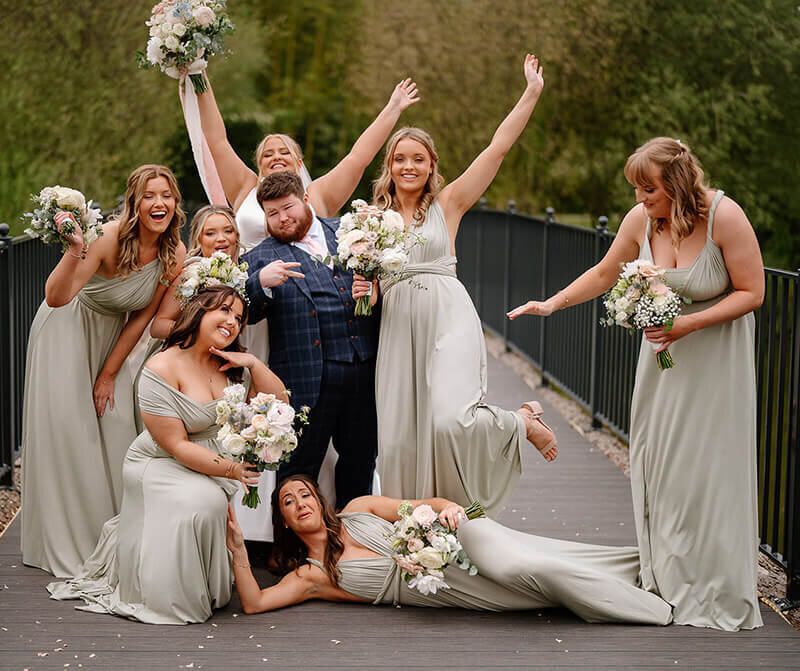 bridemaids posing 274