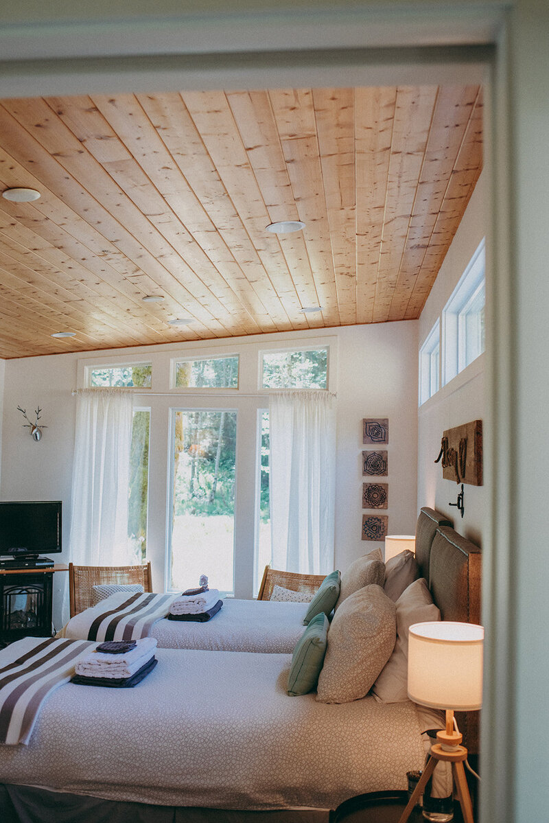Nectar Yoga Moonstone Cottage Vancouver British Columbia @jennapullenphotography (2)