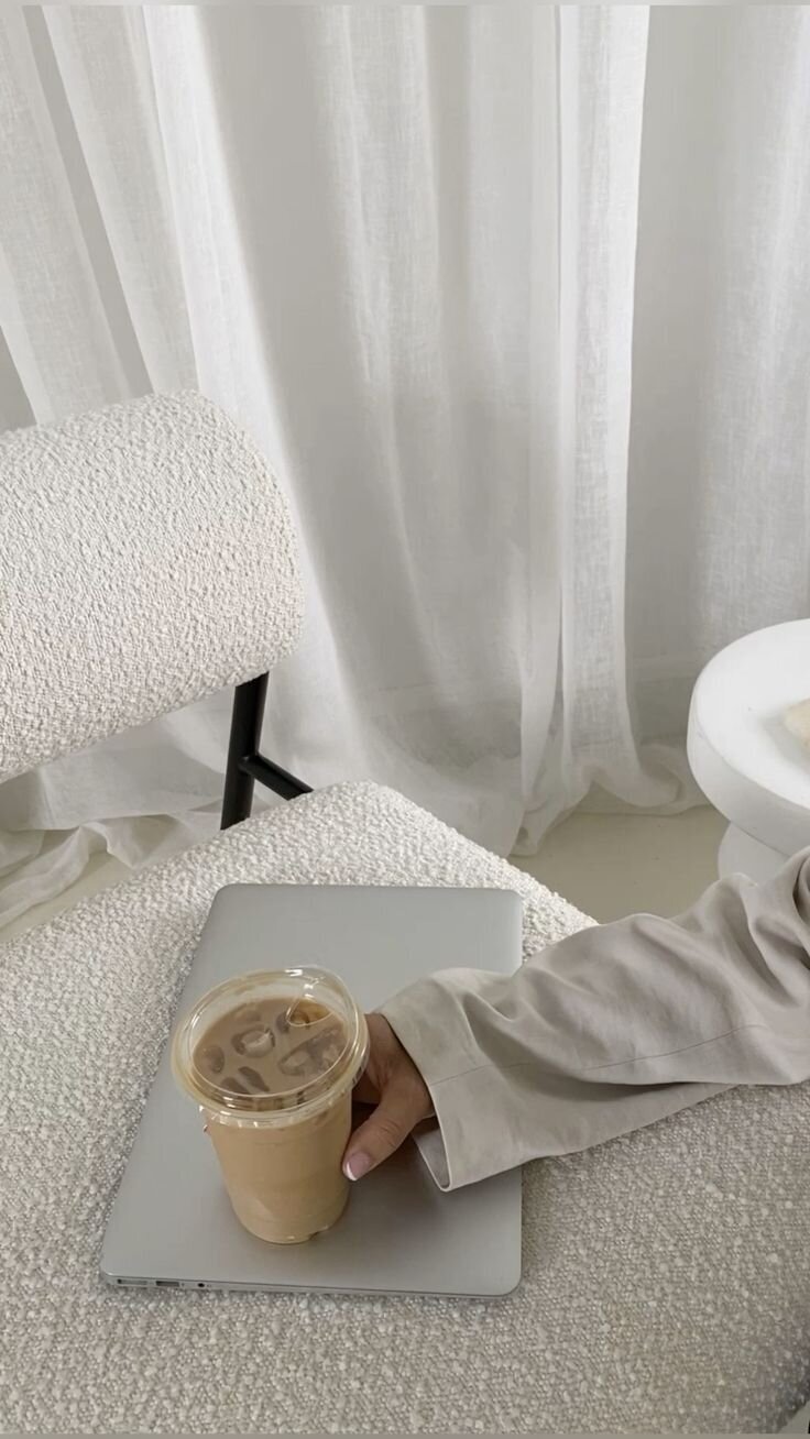 Aesthetic Stock Images| Aesthetic Photos | Faceless Photos | Faceless Marketing | Luxury Lifestyle