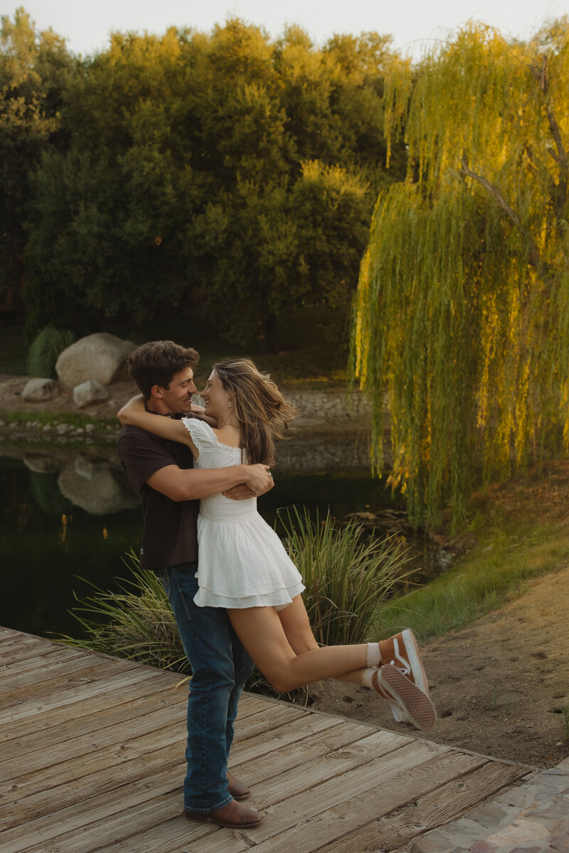 Picnic couples photos at milagro winery Marissa Kaitlyn Photography-16