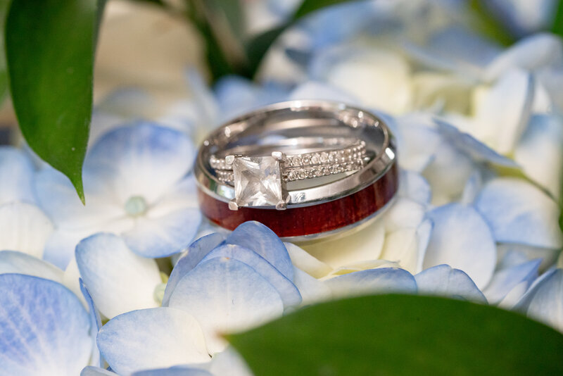Elizabeth-Jake_WeddingPreviews_01