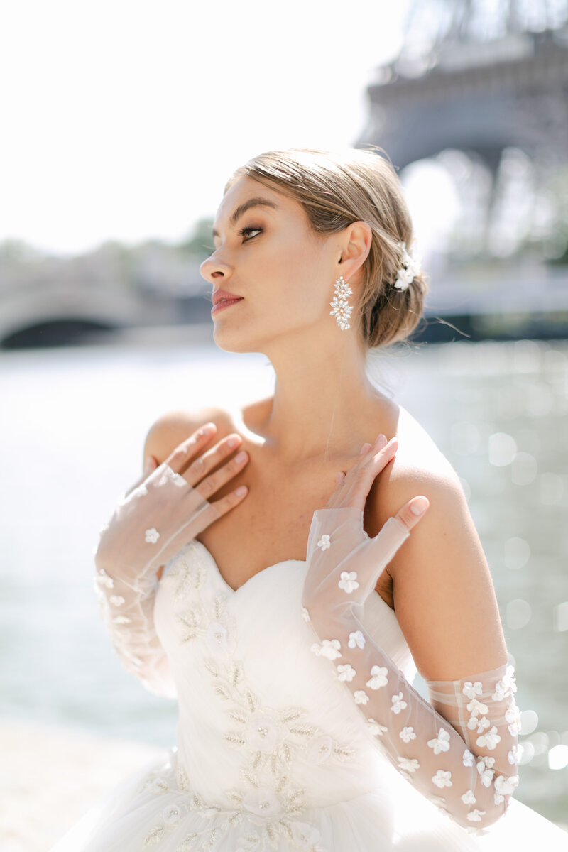 long-gloves-bride-paris