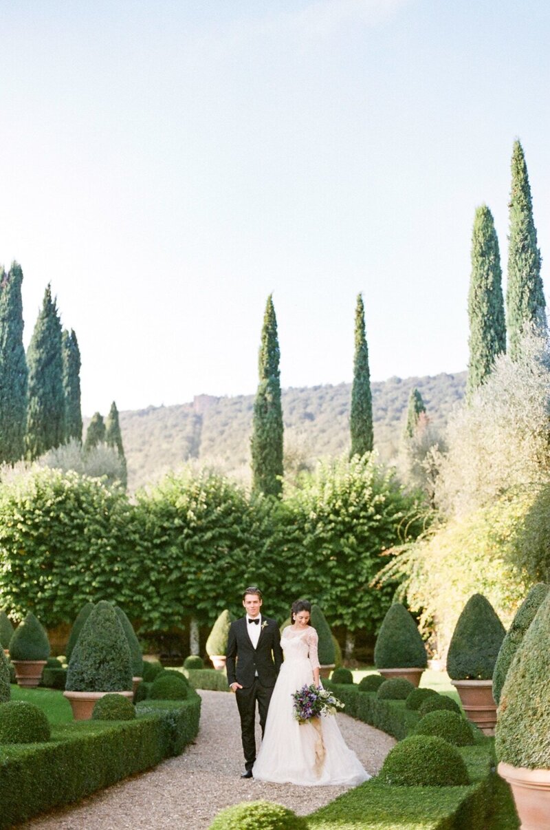 villa-cetinale-italy-destination-wedding-emma-wyatt-3