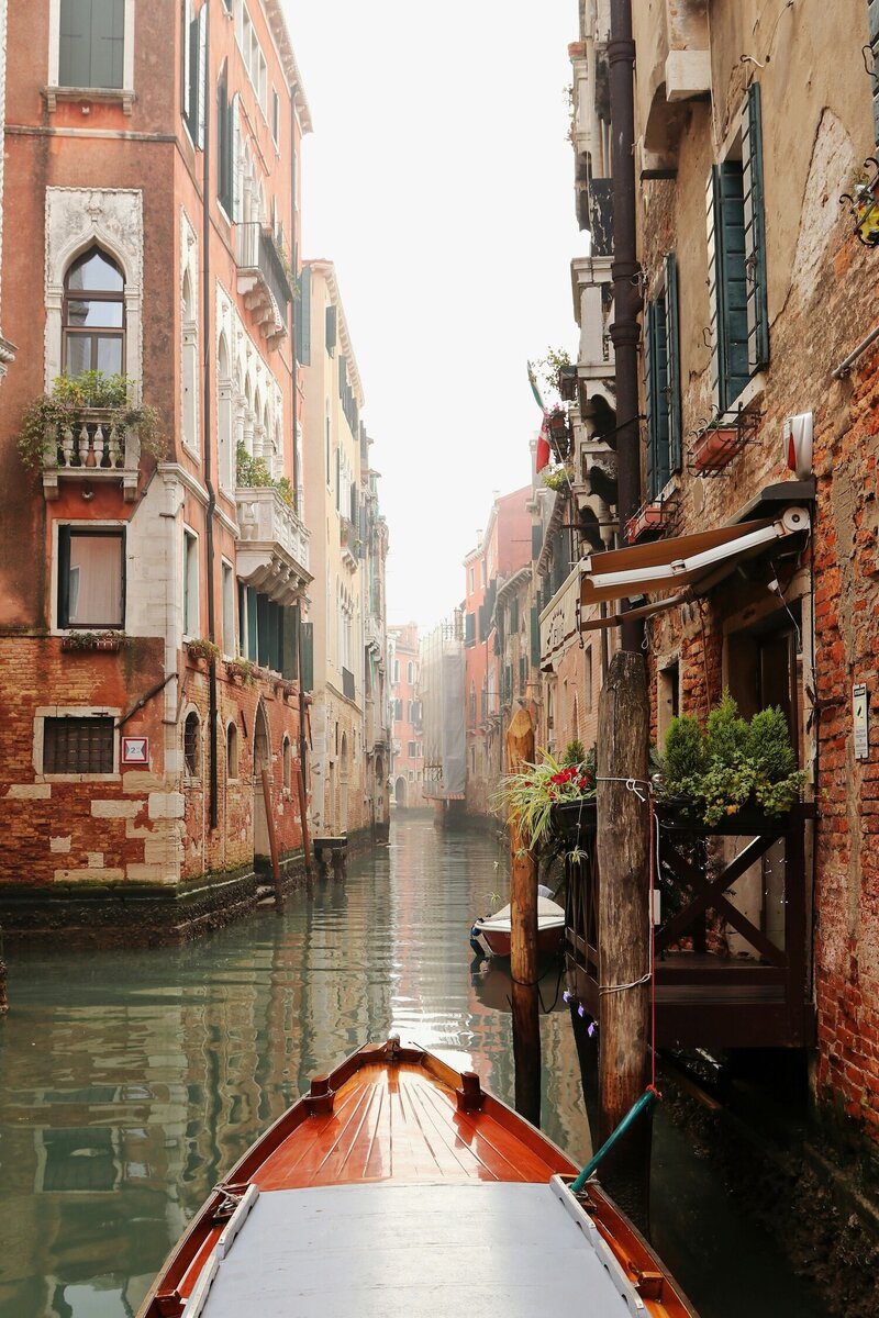 couple in water on amalfi coast