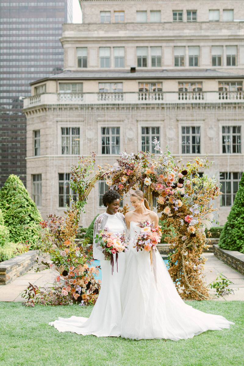 bo_shim_new_york_fine_art_luxury_wedding_editorial_photographer_editorial_loft_and_garden_ny-9