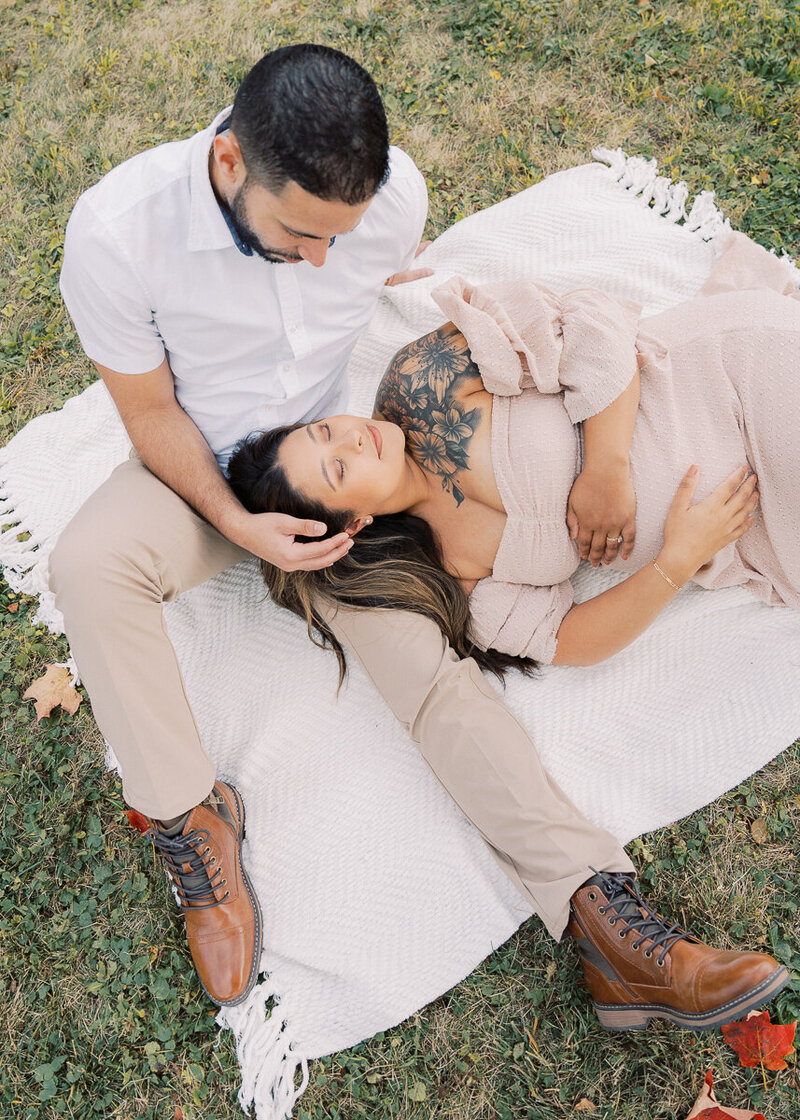 10.13.24 Sanchez Maternity Portraits at Elawa Farm_Lake Forest.monicamirandaphotography-7