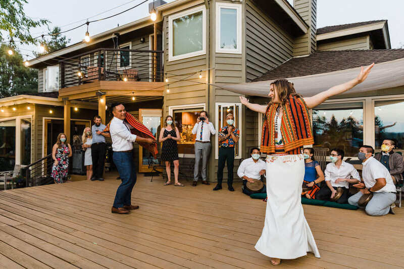 Bend-Oregon-Backyard-intimate-wedding-elopement-1