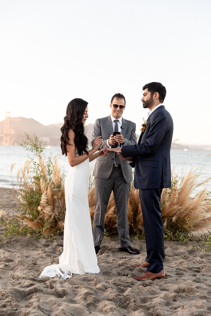 larissa-cleveland-san-francisco-intimate-wedding-lally-events-crissy-field-palace-of-fine-art-099