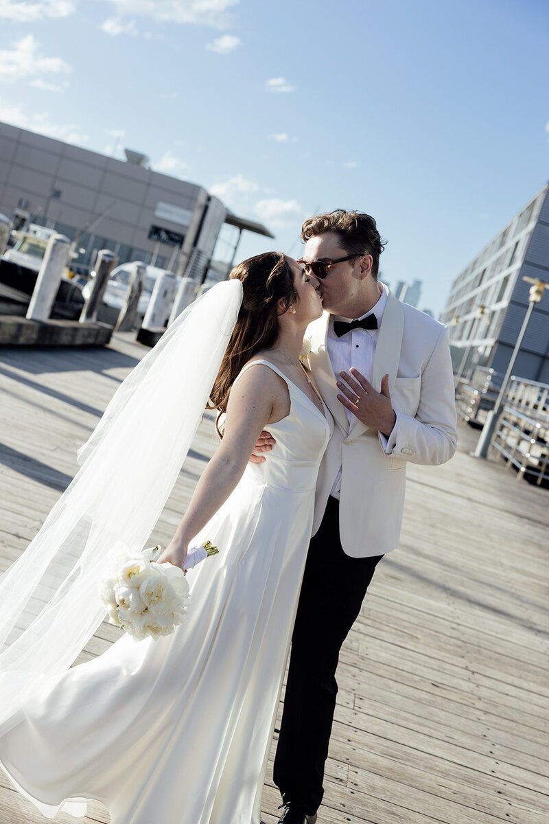 sydney-city-elopement-z&a-114