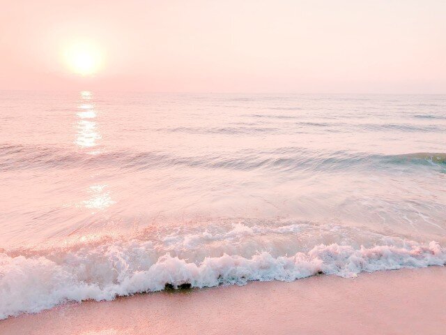 stock-photo-sea-sunrise-pastel-color-ocean-view-pastel-tones-sunrise-photography-amazing-sunrise-pastel-paradise-pastel-pink-8013fb02-9ea6-41f2-936b-bba04ce968a1