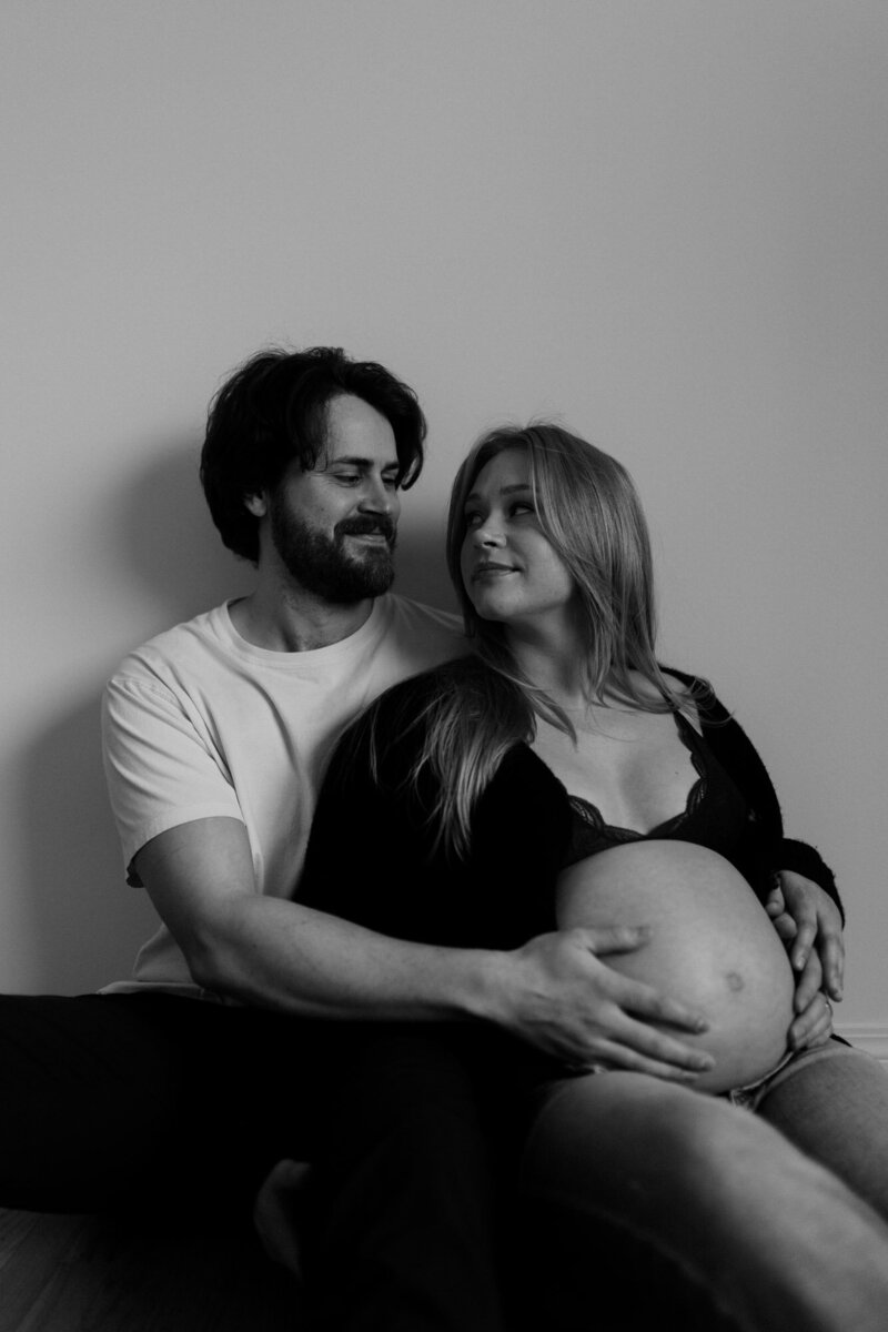lifestyle maternity session kelowna | Levi & Victoria Creative-22