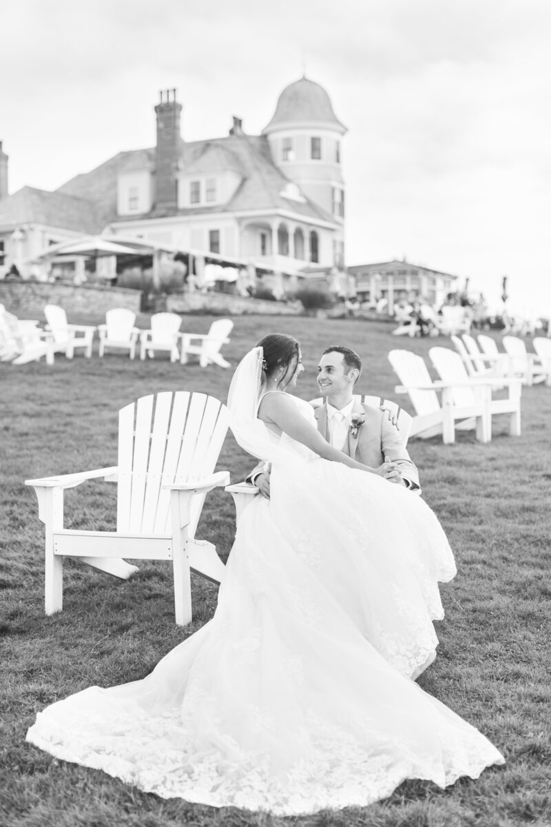 couple posed in front of Rhode Island wedding venue
