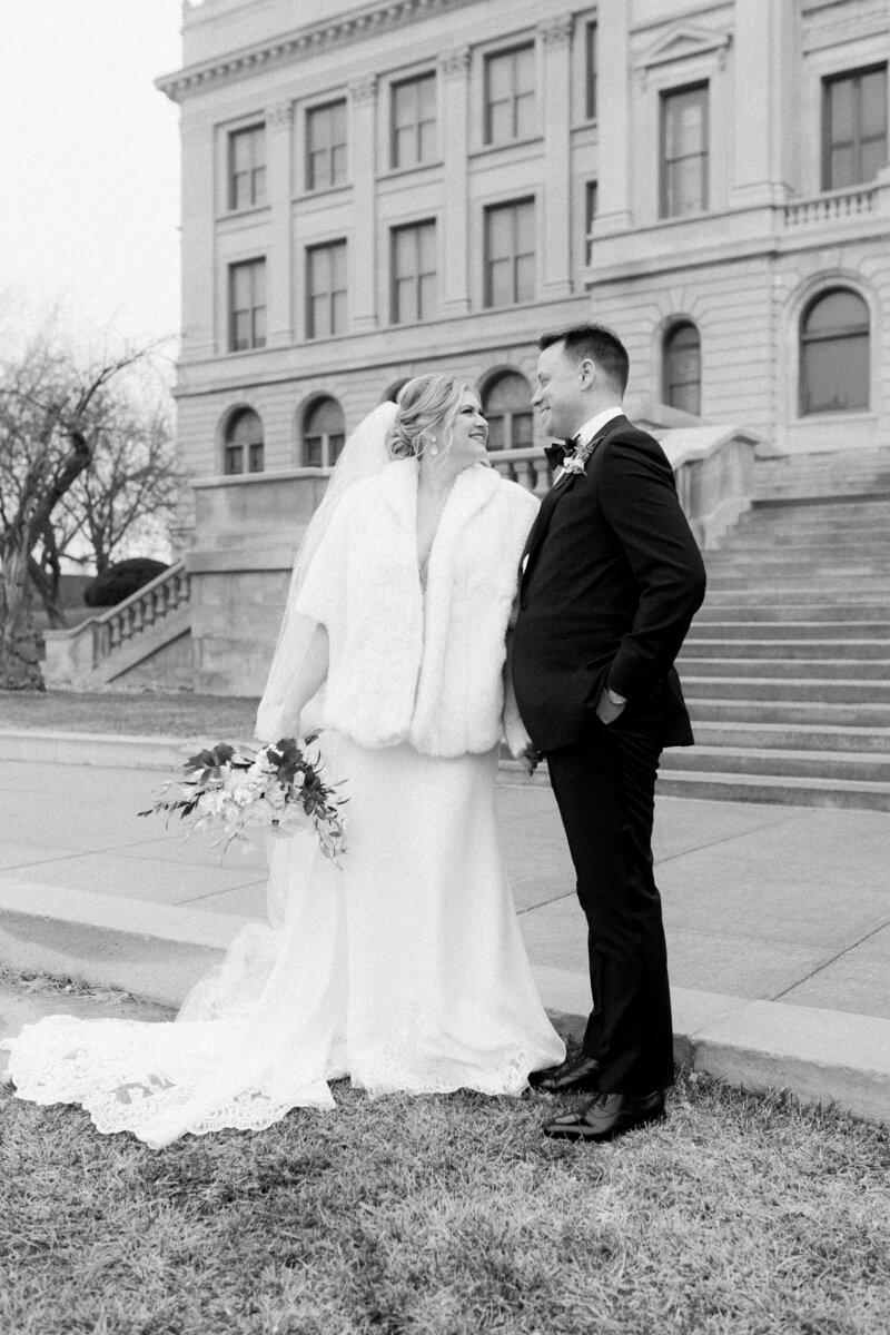 34- © 2022 Ashley Nicole Creative - Lakelyn & Case Omaha Wedding - Bride & Groom
