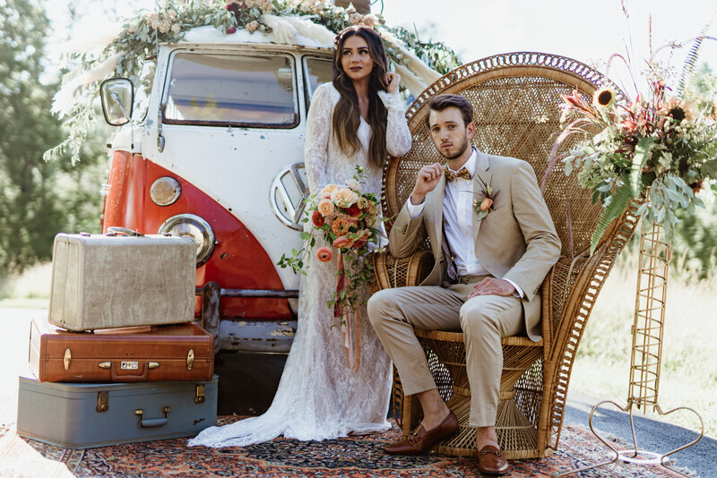 004-Millennium_Moments_Chicago_Wedding_Photographer_Junk-in-this-Trunk-Bus_Vintage_Peacock-Chair_Bride_Groom