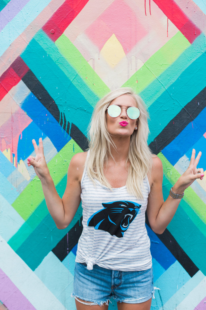 Elizabeth McCravy Showit Brand and Website Designer - Art Walls6