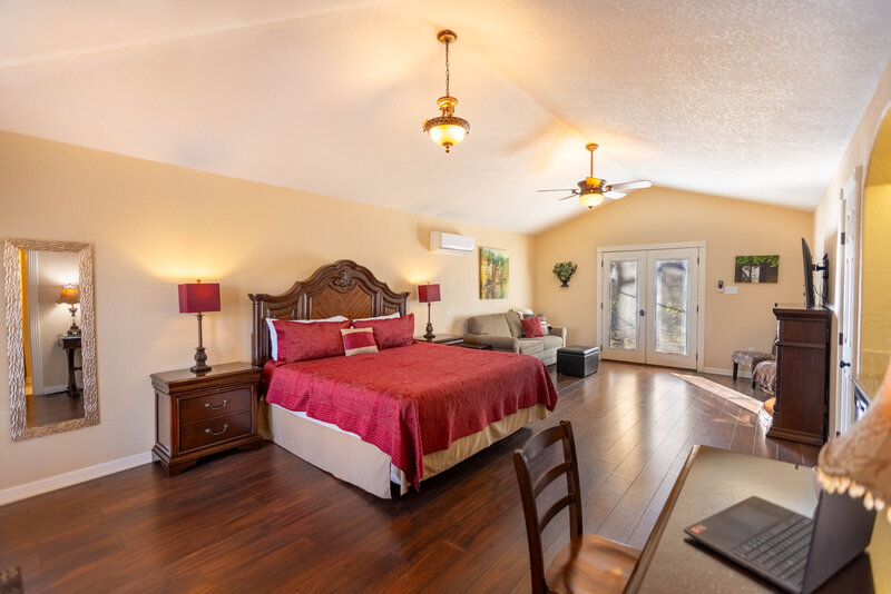 Bedroom suite in Wimberley hotel