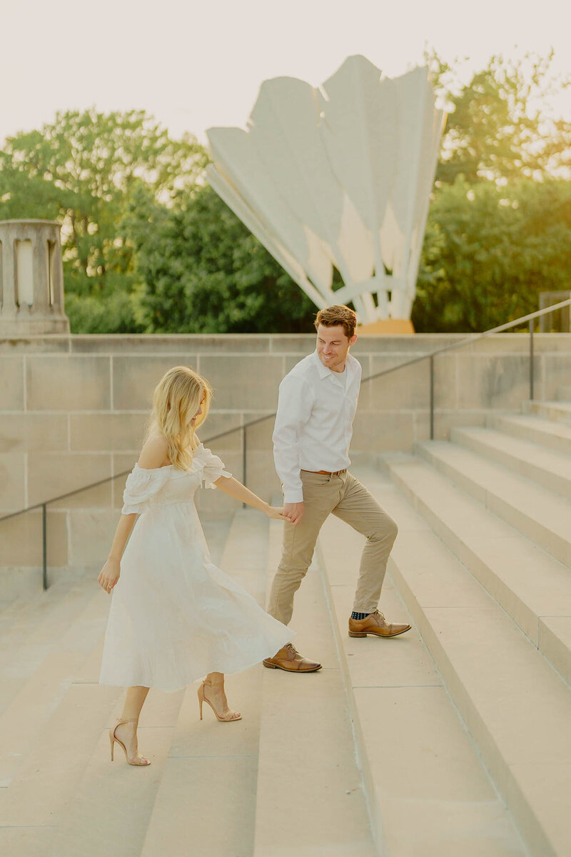 engagement-photoshoot-nelson-atkins-museum-1