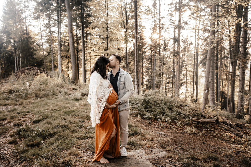 BABYBAUCH_Schwangerschaftsshooting im Boho style-luzern-horw-zentralschweiz-ganze schweiz_49