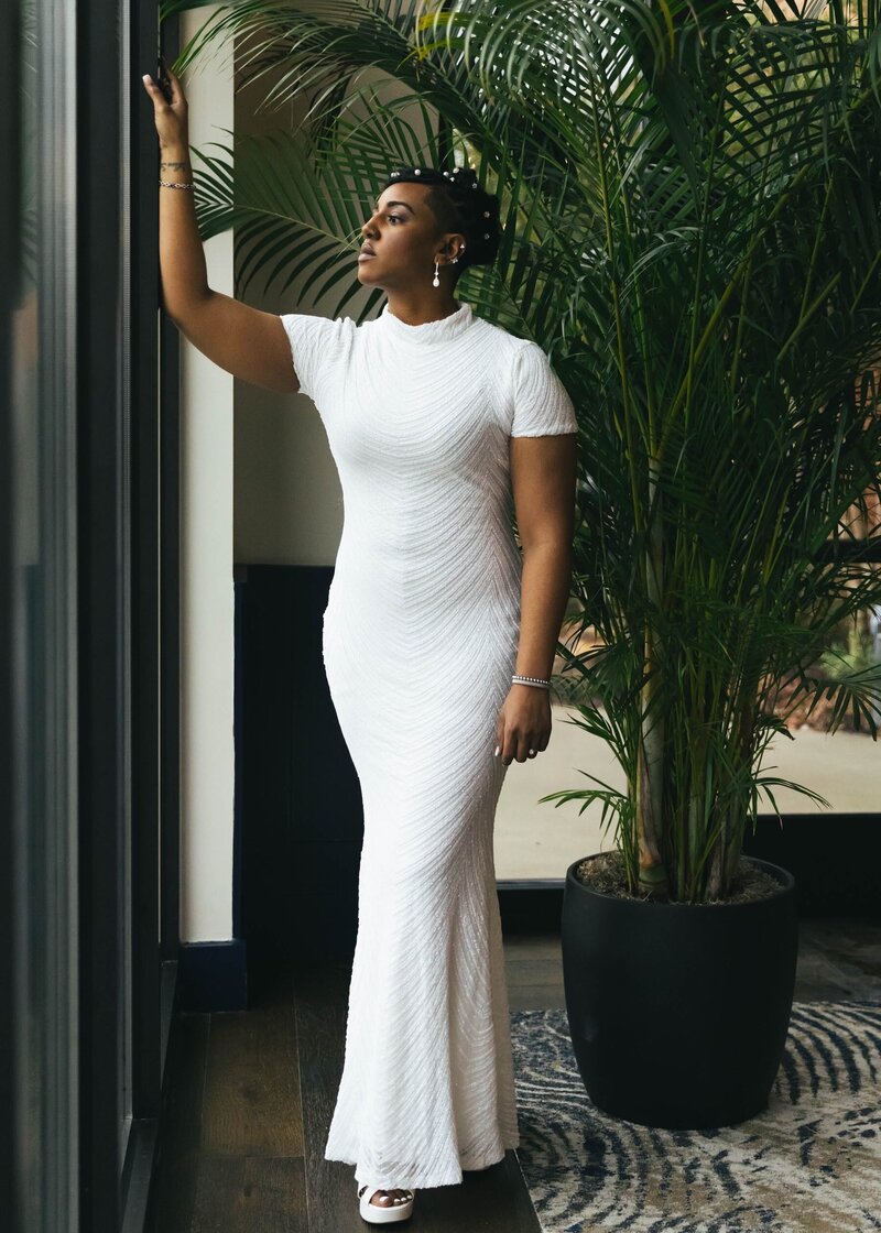 atlanta-wedding-bridal-portrait-modern-indoor-portrait