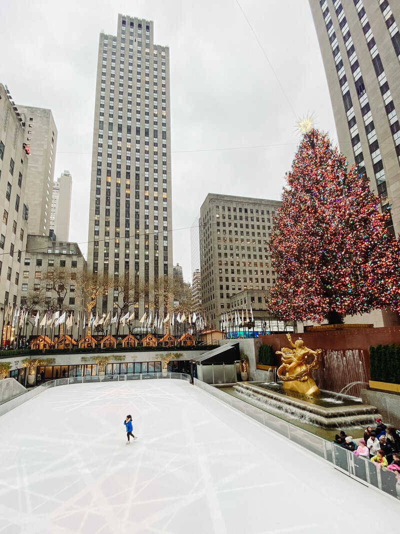 danielle-motif-christmas-lights-tree-nyc-phone-1