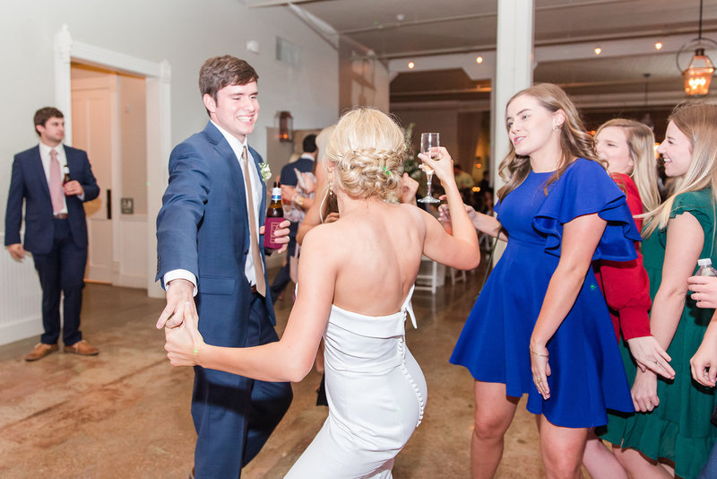 The-Grand-Opera-House-Crowley-Louisiana-Wedding_59