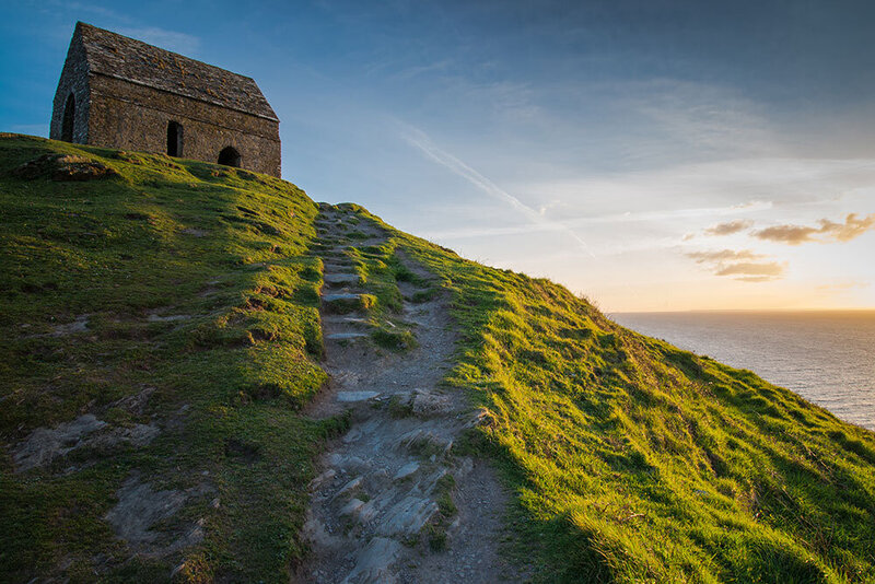 lonely-chapel-cornwall