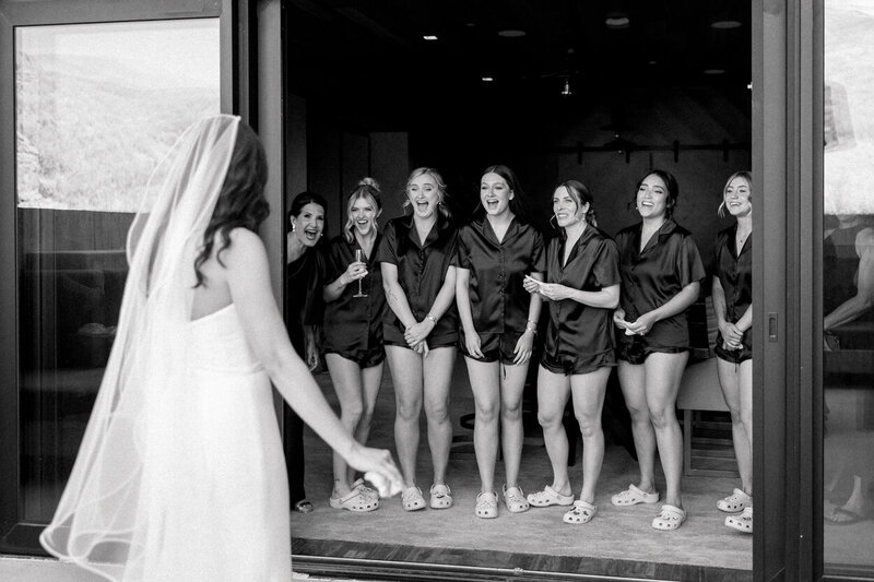 bridesmaids seeing bride for the first time
