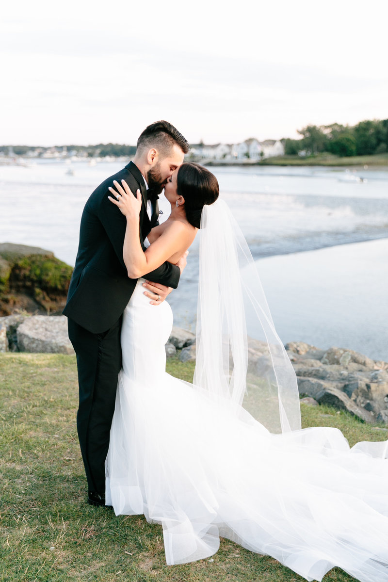 danversport-yacht-club-wedding-daylynn-designs4433