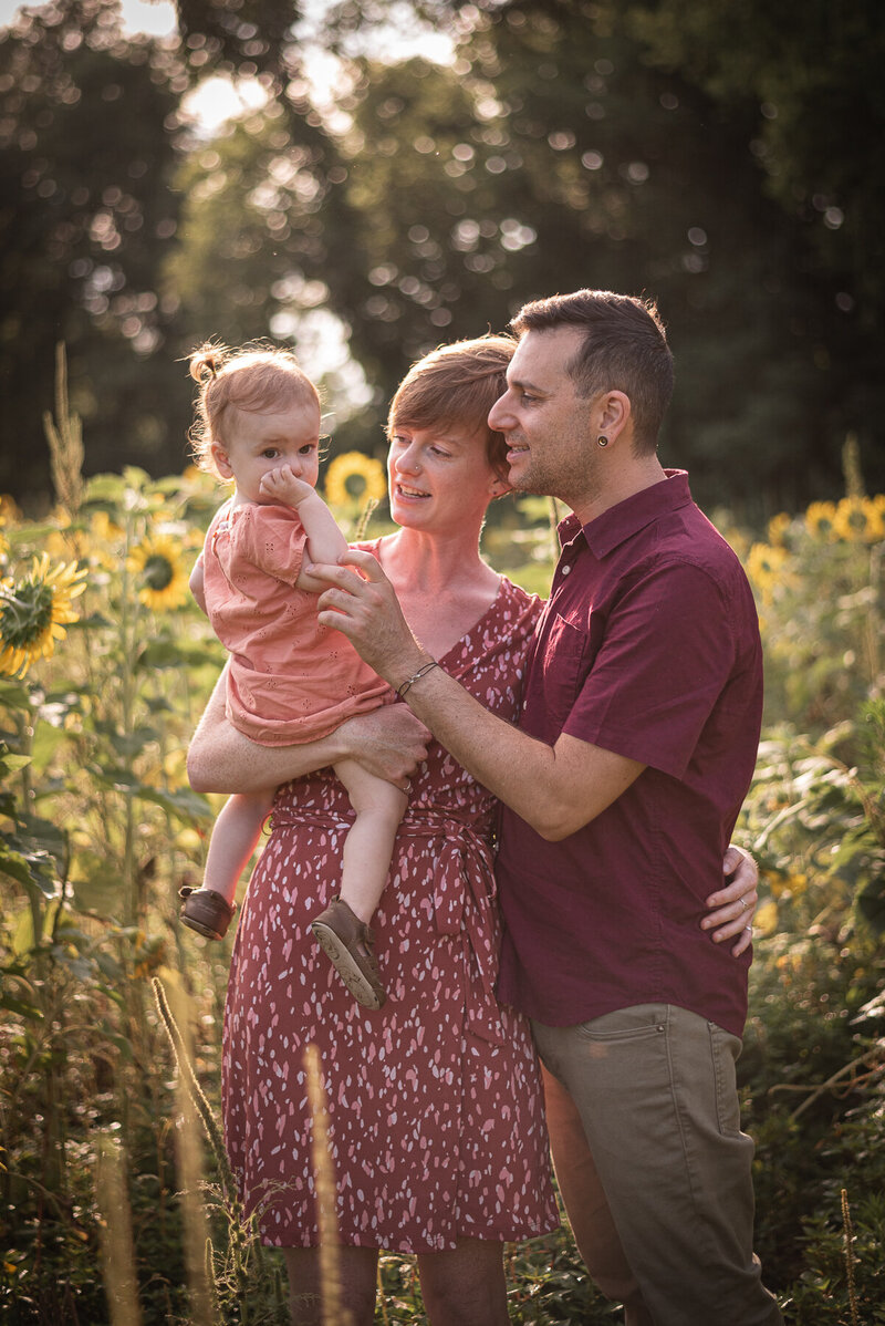 kelbly-deutsch-family-forks-of-the-river-sunflower-portraits-41 - Copy