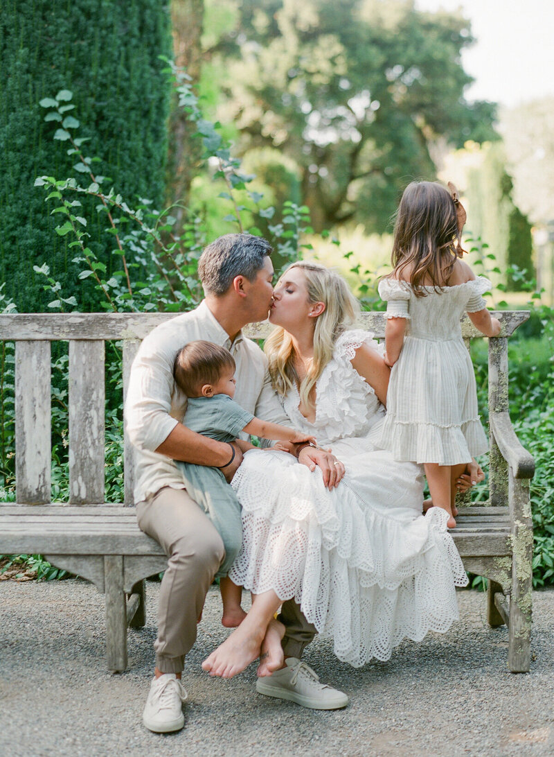 Kent Avenue Photography - Top Charlotte Family Photographer - Family Photographs at Filoli Gardens