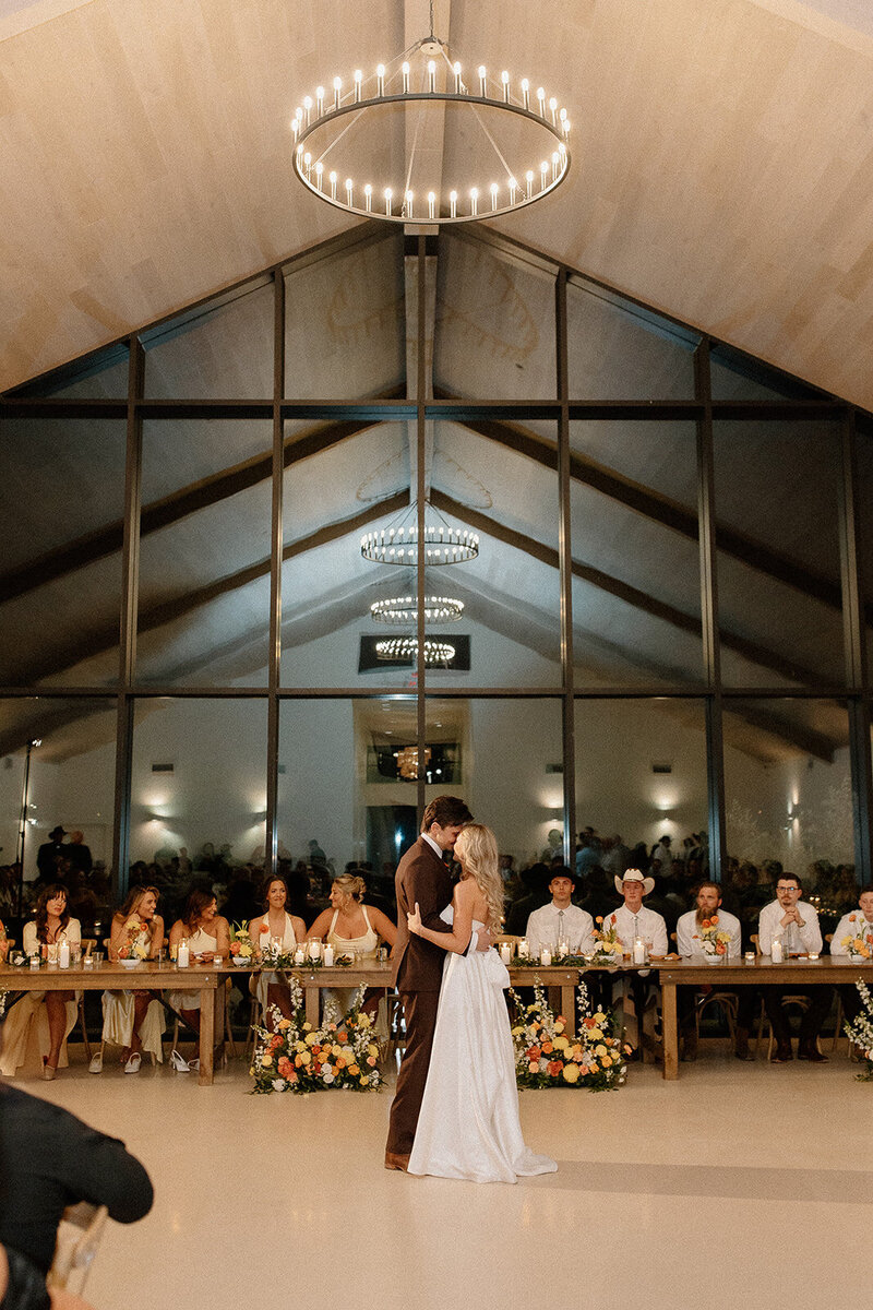 jami-oliver-wedding-preview-taylorraephotofilm-188