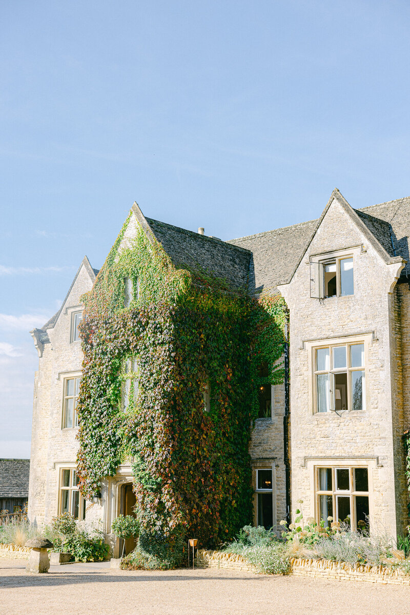 Hyde-House-Wedding-Photographer-Cotswolds-21