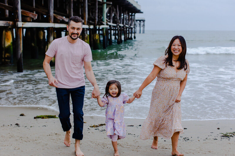 katherine-beth-photography-san-diego-family-photographer-pacific-beach-pier-family-photos-crystal-beach-pier_0003-1
