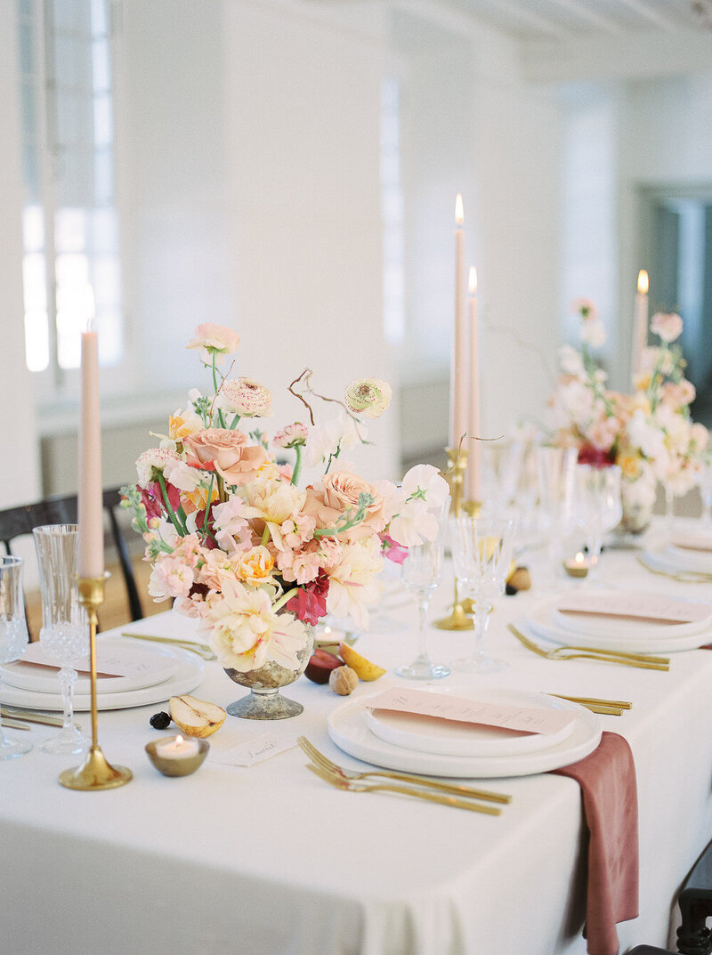 spring-colorful-wedding-domaine-maizerets-quebec-city-junophoto