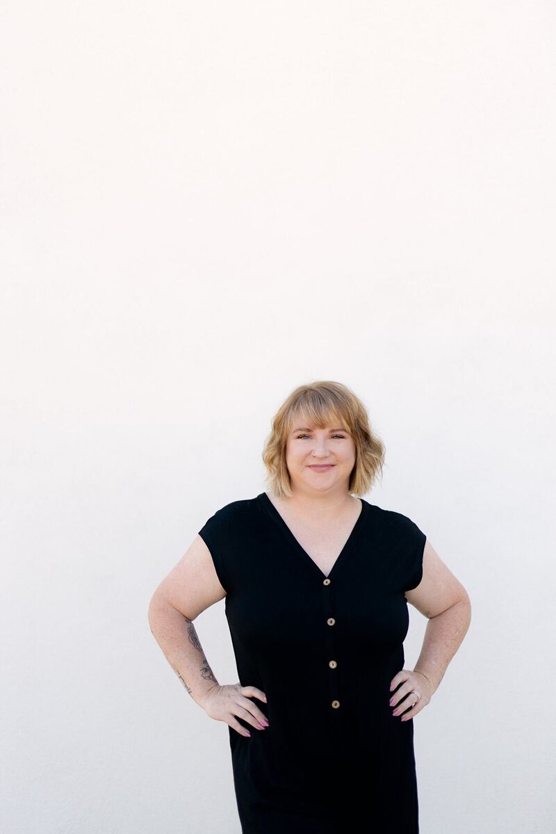 Ashley of The Abundance Group leading the mastermind community for wedding pros
