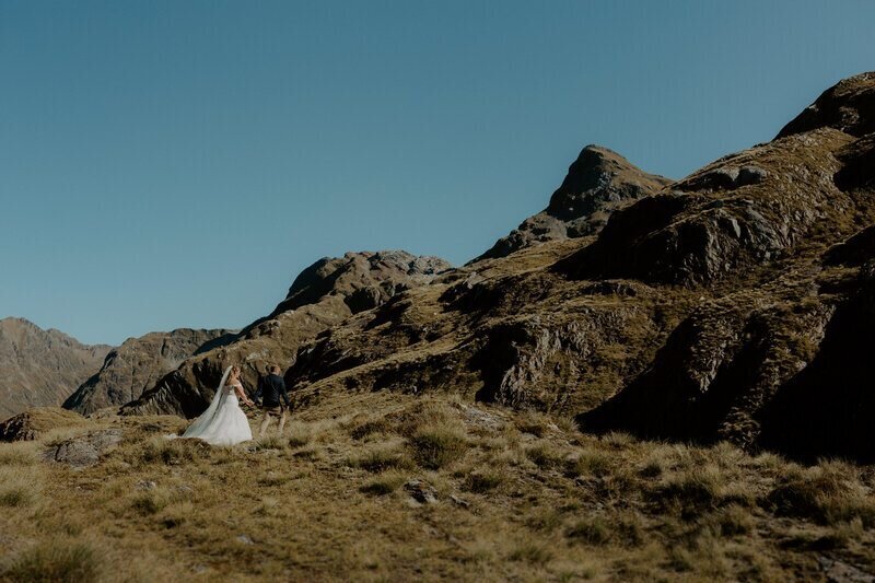 Te Anau Fiordland heli wedding in the mountains