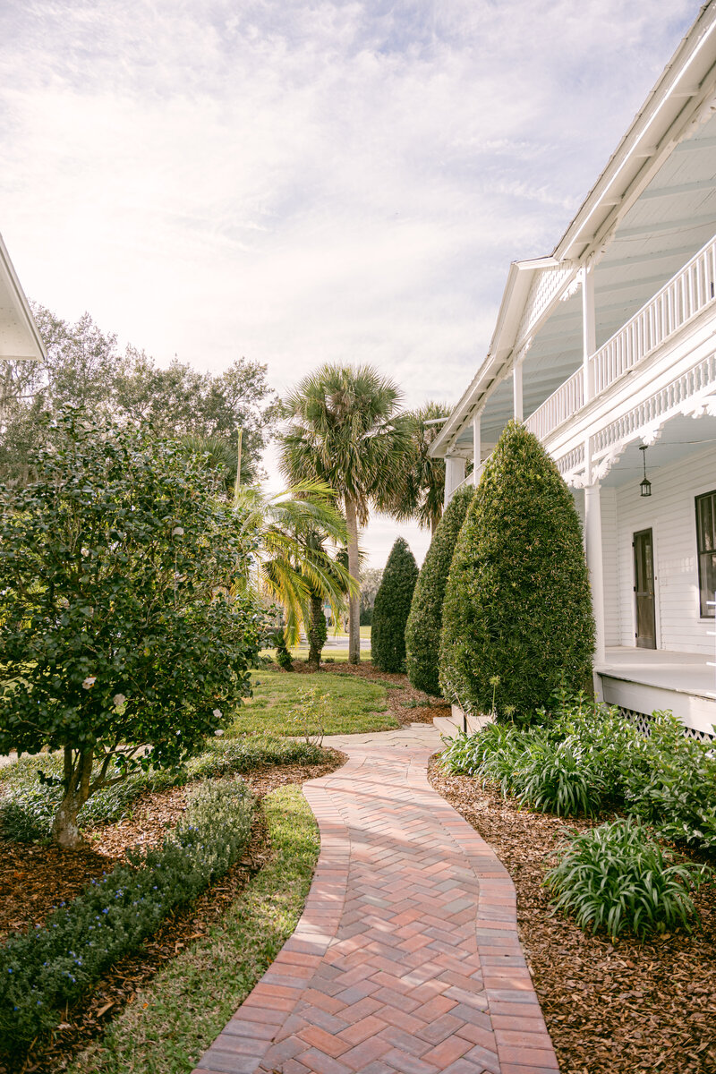 CynthiaDiaz_PalmMansion_romantic-couple-wedding-photography-destination-46-2